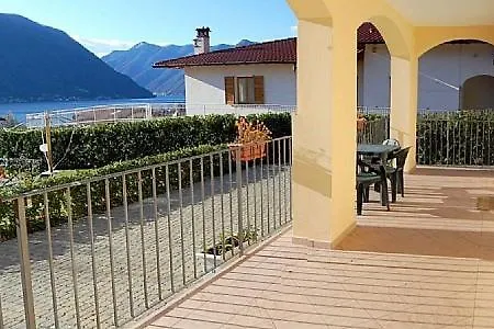 Villa Sleeps 4 Pool Wifi *
