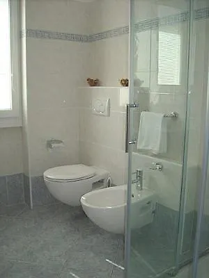 Βίλα Sleeps 4 Pool Wifi Ossuccio