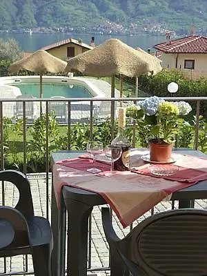Sleeps 4 Pool Wifi *
